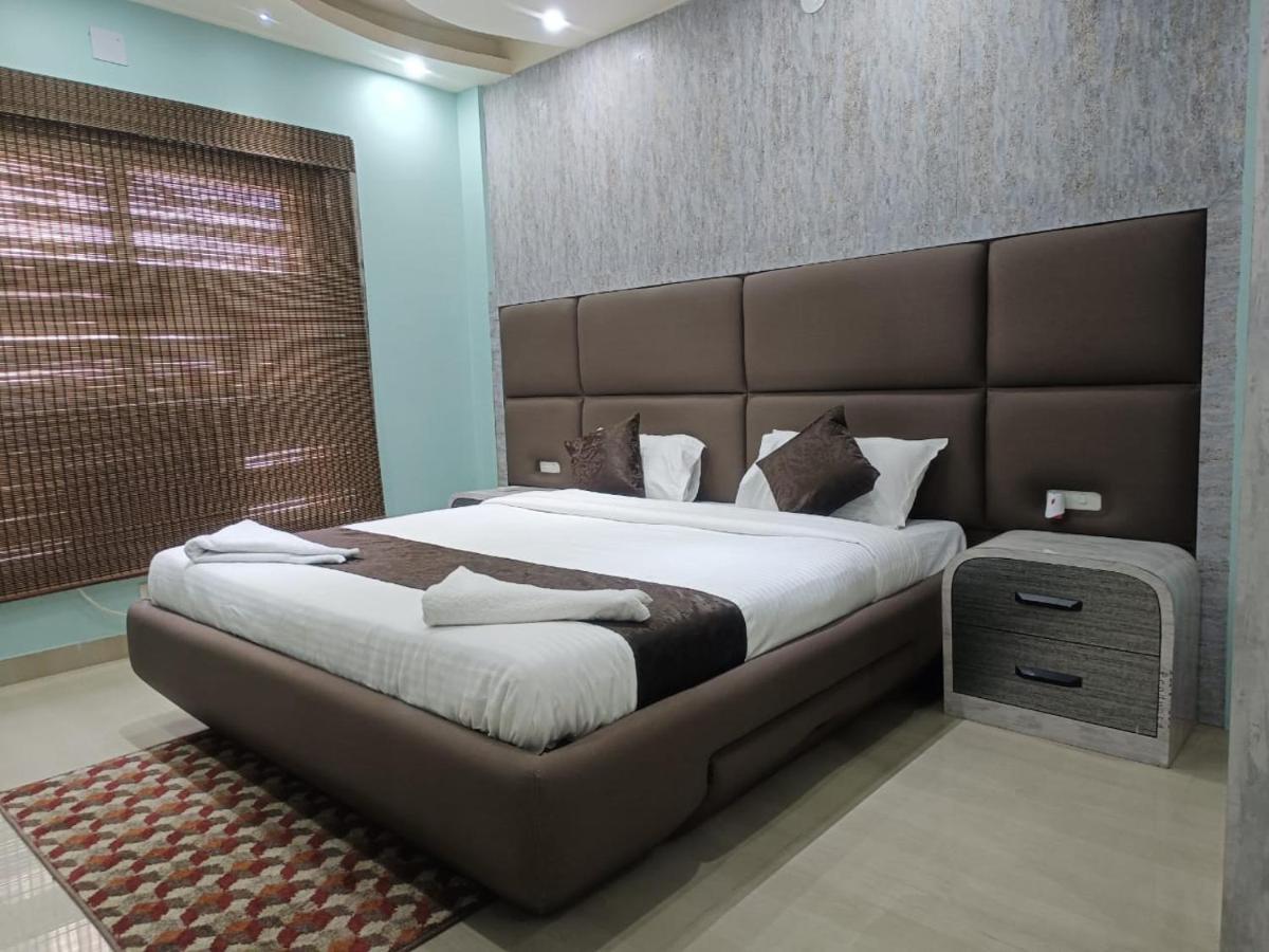 Green Heaven Shree Hotel Пури Екстериор снимка